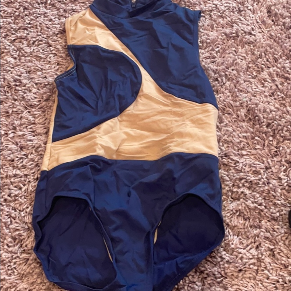 Zip up dance leotard NEVER WORN